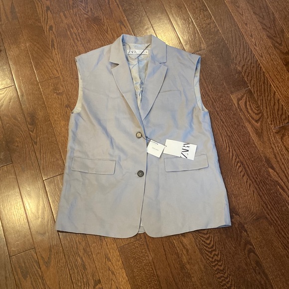 Zara grey size M sleeveless button front vest - Picture 1 of 3